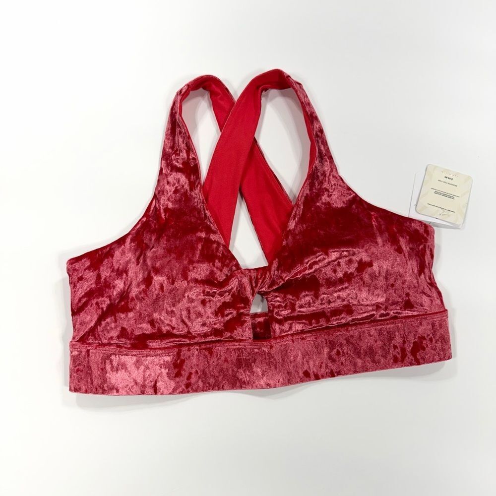 Fabletics Red Oasis Crushed Velour Twist Sports Bra – Size XL